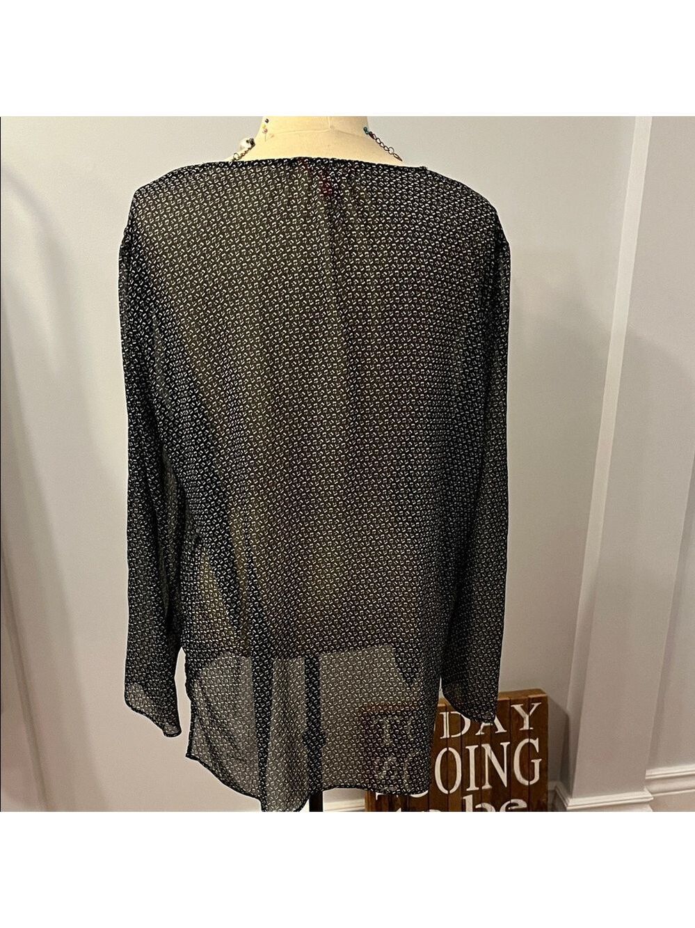 😍SHOW SPECIAL - JOE FRESH Black and White with Piping Detail Blouse Plus size XL - Picture 3 of 7